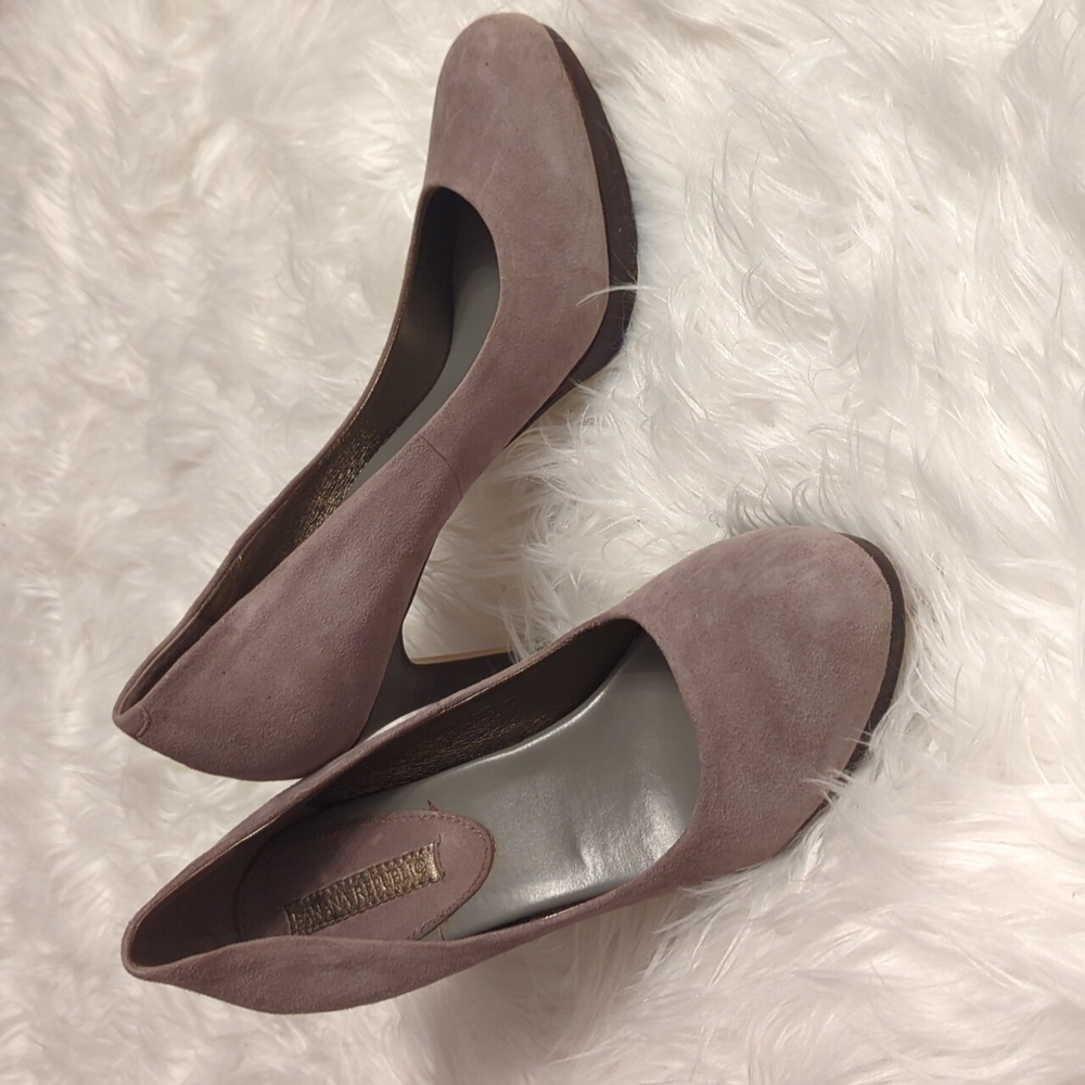 Banana Republic Taupe Suede heels